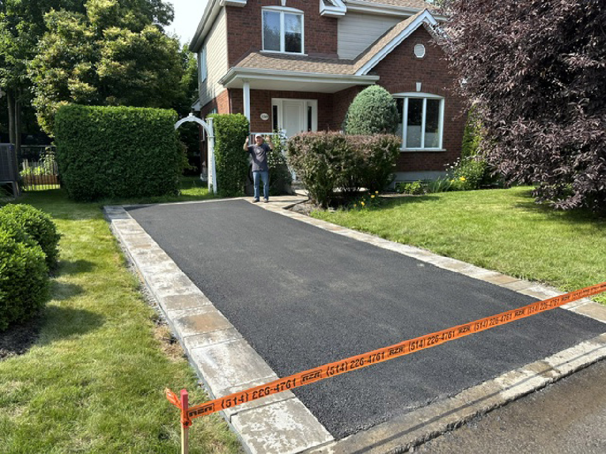 Paving Mont-Saint-Hilaire